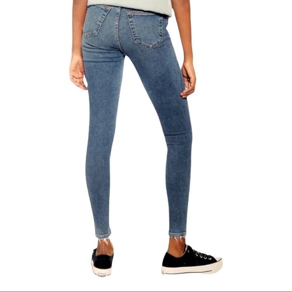 TOPSHOP Fray Hem Skinny Jeans! - Picture 2 of 8
